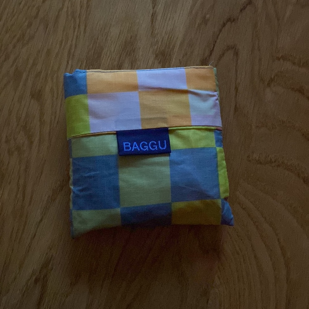 Baggu checkered standard size bag